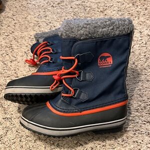 Sorel Kids Navy and Red Snow Boots